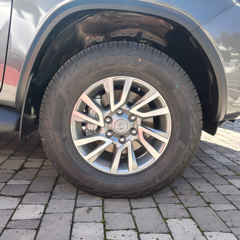 AROS R18 NEW FORTUNER 6X1397 - Vista 2